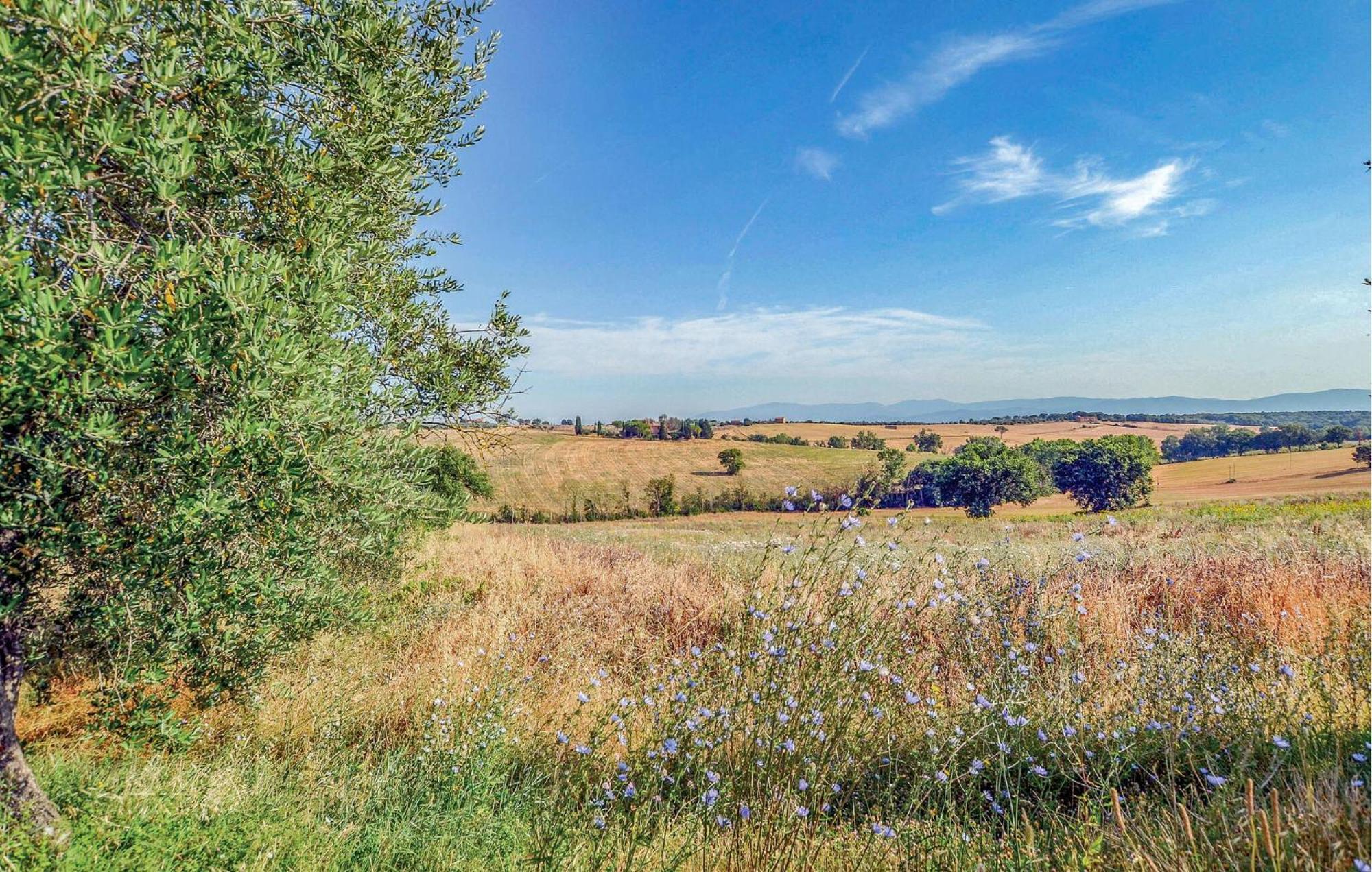 Lovely Apartment In Tuoro Sul Trasimeno With Wifi Exteriör bild