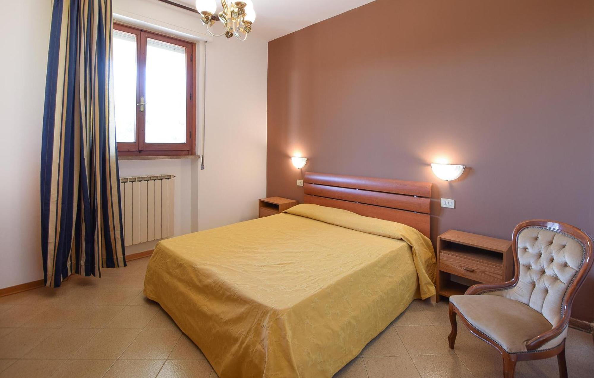 Lovely Apartment In Tuoro Sul Trasimeno With Wifi Exteriör bild